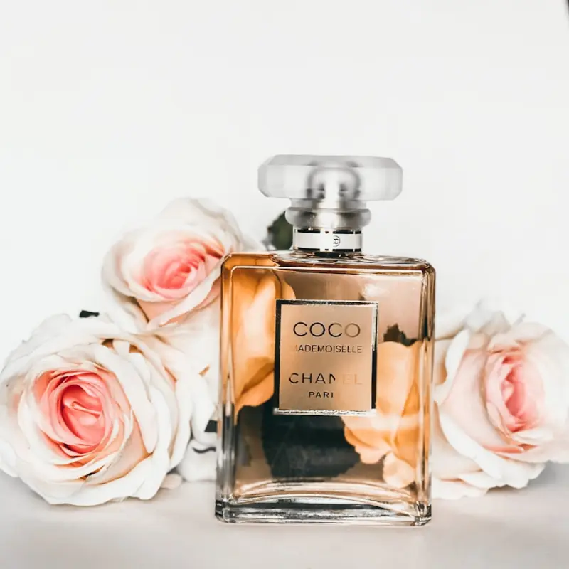 عرض 2 عطور نسائية